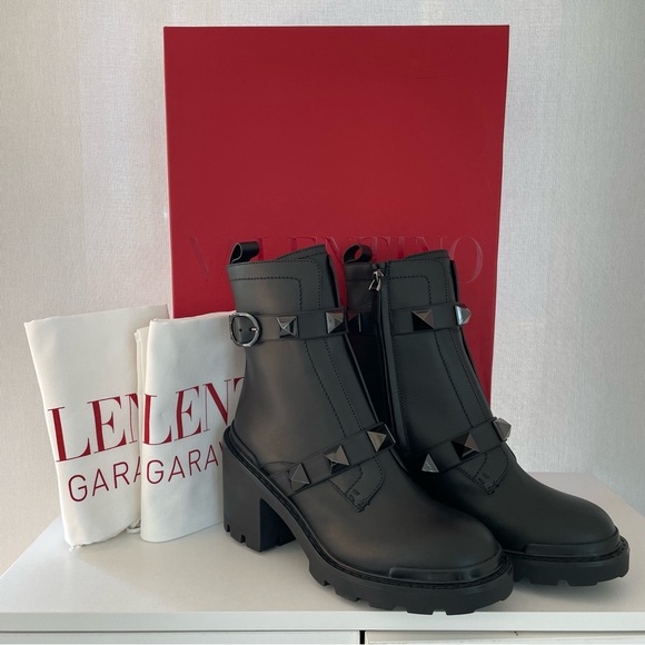 Valentino Garavani Rockstud Roman Biker Combat Boots Size EU 40 / US 10 NWT - Picture 3 of 14